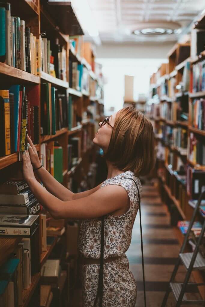 Student in library
