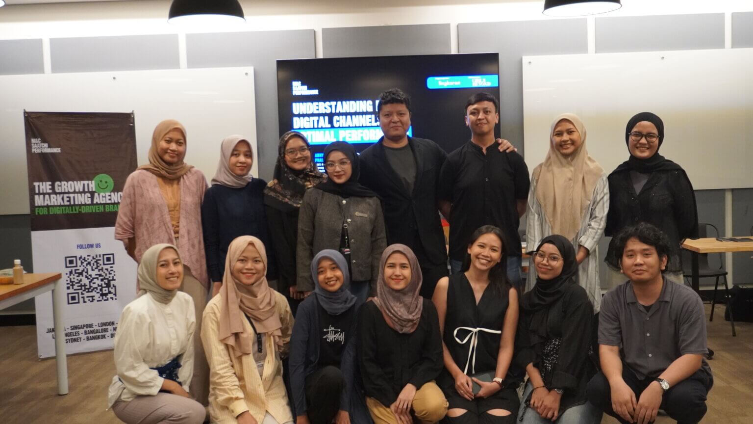 Menaklukkan Generasi X di Era Digital: Strategi Marketing yang Tepat Sasar